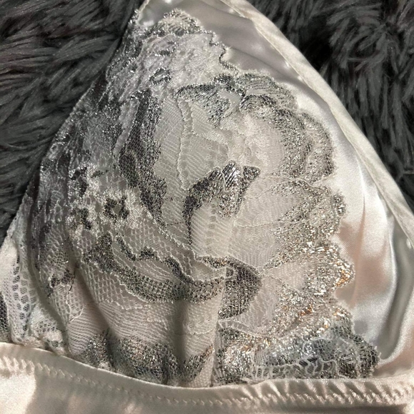 La Senza pretty sleepwear dress - Picture 4 of 10